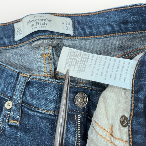 Abercrombie & Fitch Low Rise Jeans - Picture 10 of 16